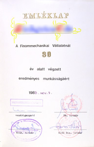 30 év után